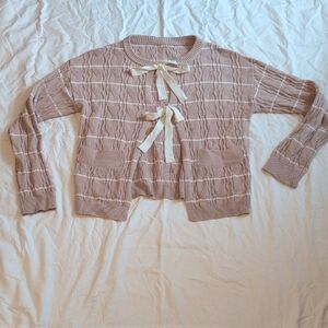 Women's Sweater with Bow Detail